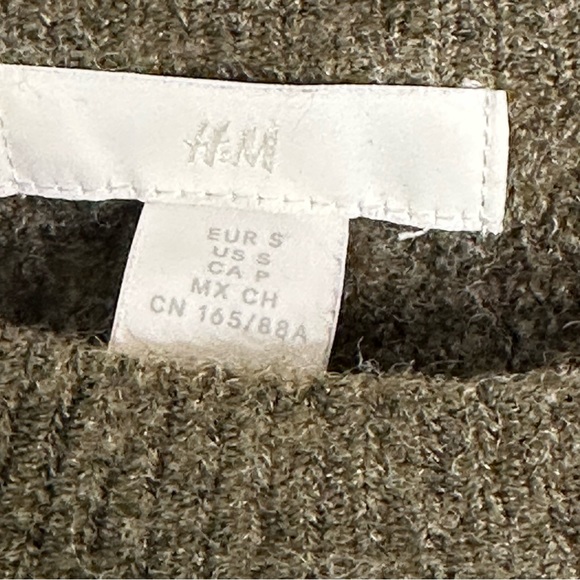 H&M Cropped Sweater Cozy Forest Green - Picture 6 of 8